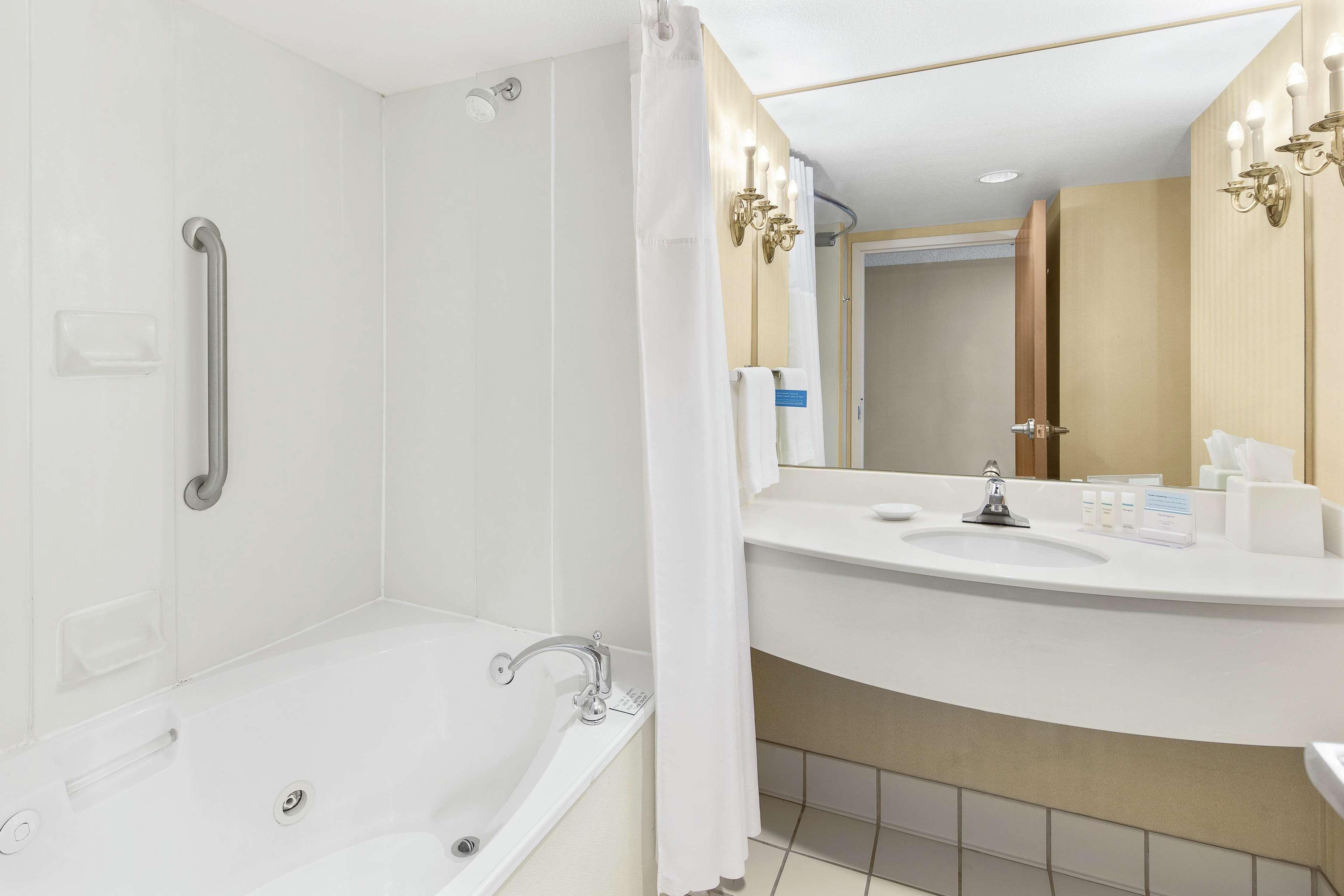 Hampton Inn Columbus-North מראה חיצוני תמונה