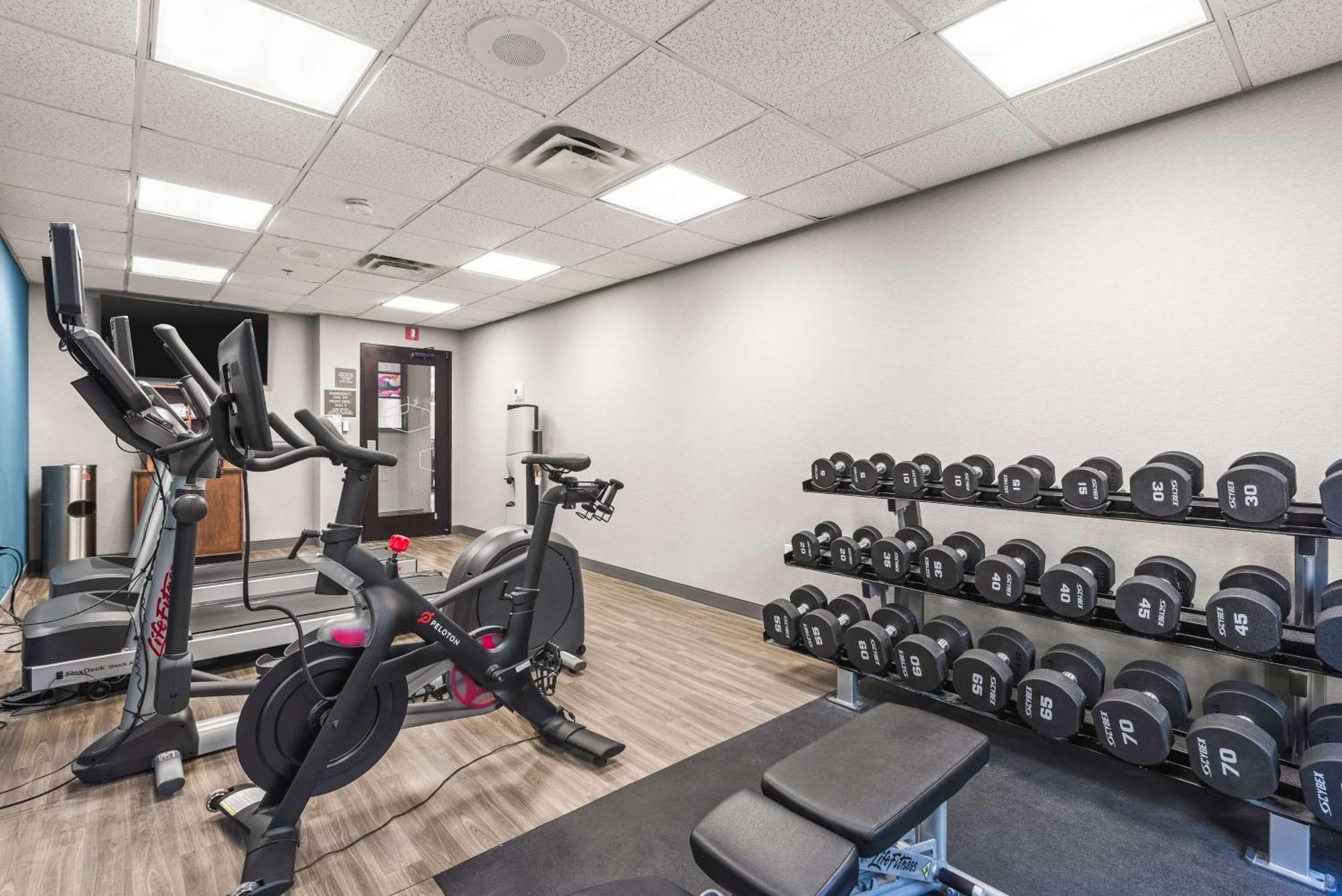 Hampton Inn Columbus-North מראה חיצוני תמונה