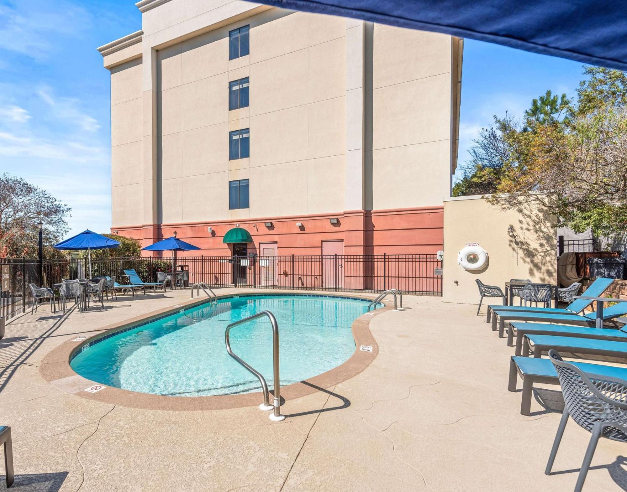 Hampton Inn Columbus-North מראה חיצוני תמונה