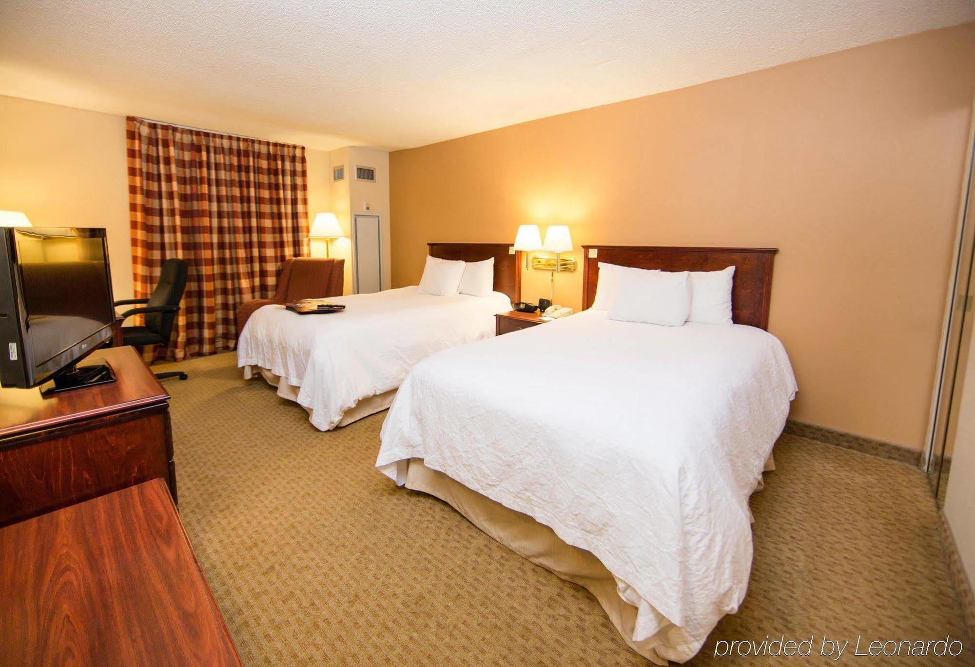 Hampton Inn Columbus-North מראה חיצוני תמונה