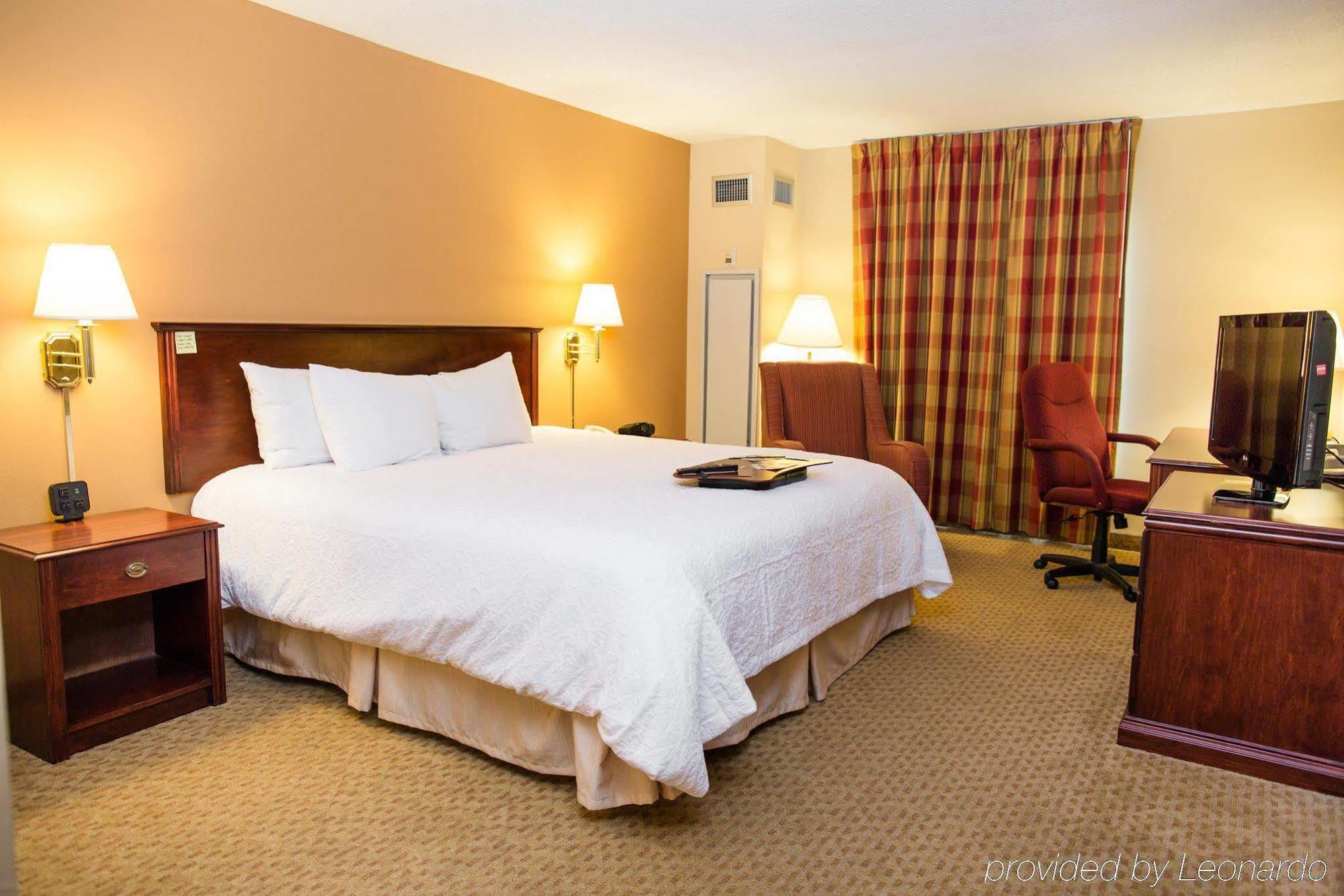 Hampton Inn Columbus-North מראה חיצוני תמונה